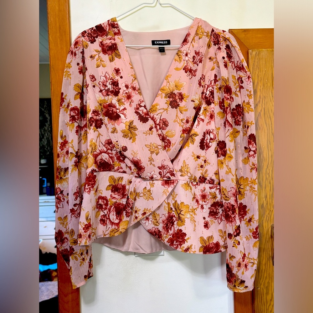 Women’s size Large Express blouse